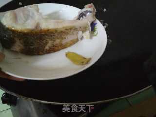 苹果红萝卜大鱼汤的做法步骤：6