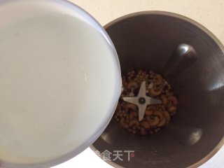 红豆腰果豆浆的做法步骤：4