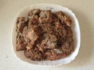粉蒸排骨的做法步骤：5