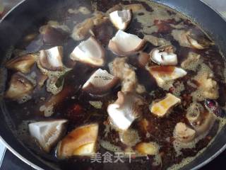 香菇炖猪蹄的做法步骤：10