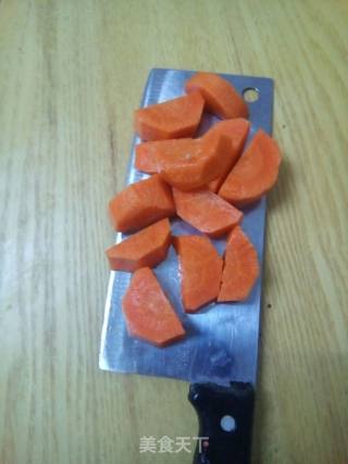 奶香胡萝卜汁的做法步骤：2
