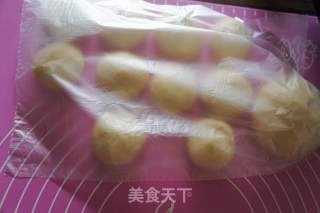 小天鹅花样面包的做法步骤：2