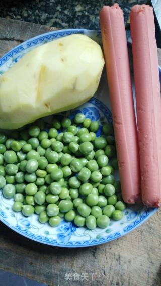 土豆焖饭的做法步骤：1