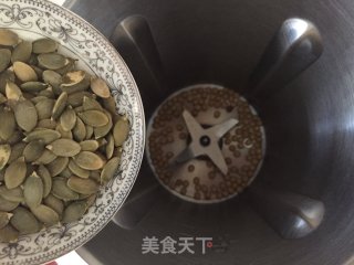 南瓜子豆浆的做法步骤：3