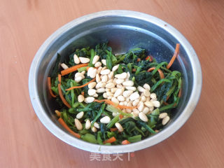 松仁菠菜的做法步骤：10