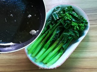 白灼芥兰的做法步骤：7