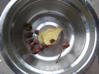 快手版土豆红烧肉的做法步骤：3