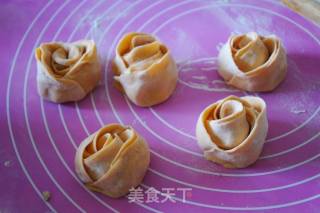胡萝卜汁烫面水煎包的做法步骤：6