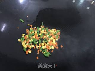 卤鹅肉炒饭的做法步骤：4