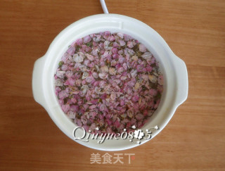 桃花粥的做法步骤：2