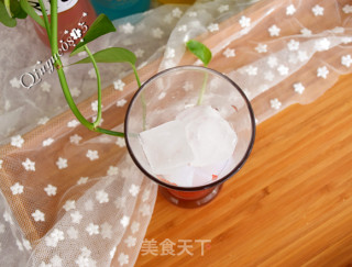 红柚椰香鸡尾酒的做法步骤：4