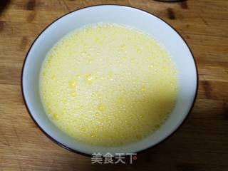 小猪鸡蛋羹的做法步骤：2