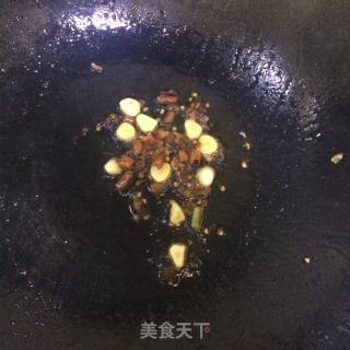 简易版干煸豆角的做法步骤：3