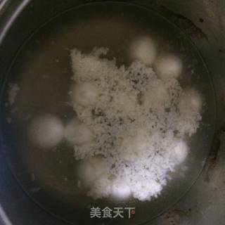 酒酿黑芝麻汤圆的做法步骤：6