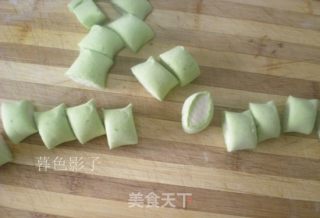 菜汁饺子的做法步骤：4