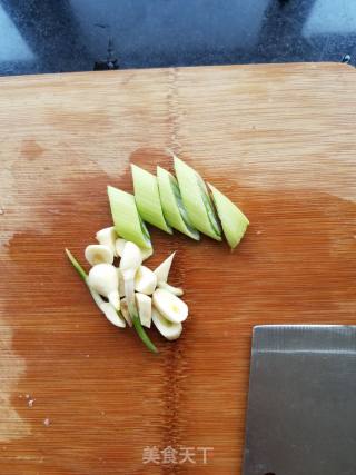 素炒油菜的做法步骤：2