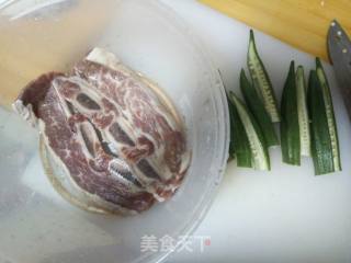 香煎牛仔骨的做法步骤：2