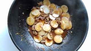 青菜牛肉炒年糕的做法步骤：5
