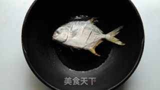 红烧金鲳的做法步骤：4