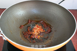 香菇酱麻辣豆腐的做法步骤：4