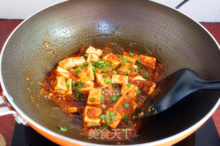 香菇酱麻辣豆腐的做法步骤：7