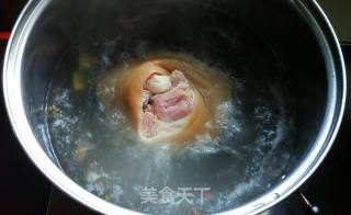 重庆传统乡宴菜——肘子的做法步骤：3