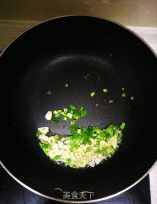 香菇炒油菜的做法步骤：4