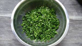 韭菜鸡蛋馅饼的做法步骤：3