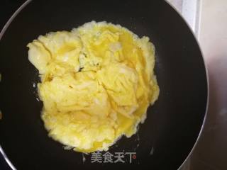 元葱炒鸡蛋的做法步骤：4