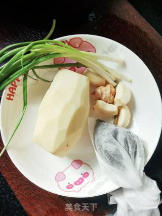 番茄牛腩汤的做法步骤：6