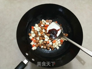 黑椒肉粒炒年糕的做法步骤：10