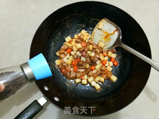 黑椒肉粒炒年糕的做法步骤：12