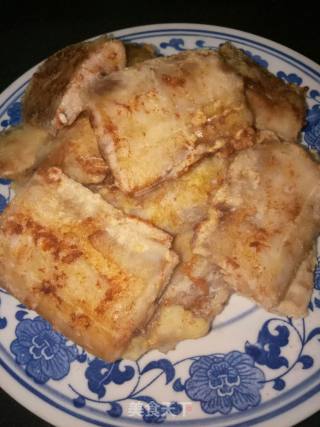 酥炸带鱼的做法步骤：5