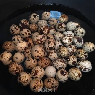 卤鹌鹑蛋的做法步骤：2