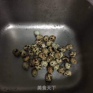 卤鹌鹑蛋的做法步骤：3
