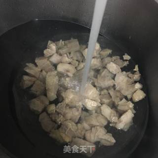 土豆炖牛肉的做法步骤：4
