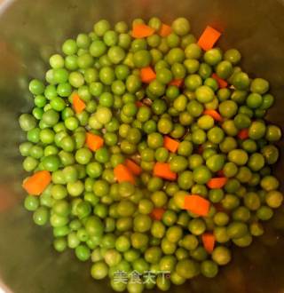 豌豆炒腊肉的做法步骤：7