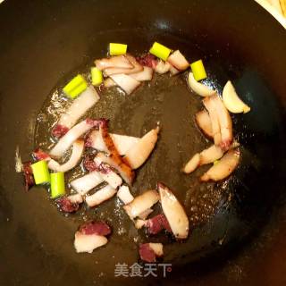 豌豆炒腊肉的做法步骤：8