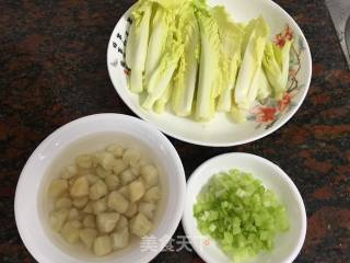 菜心煮干贝的做法步骤：1