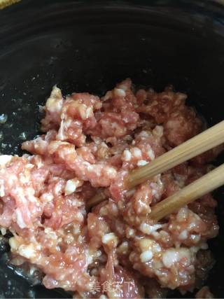 花样美食之荠菜饺子的做法步骤：2