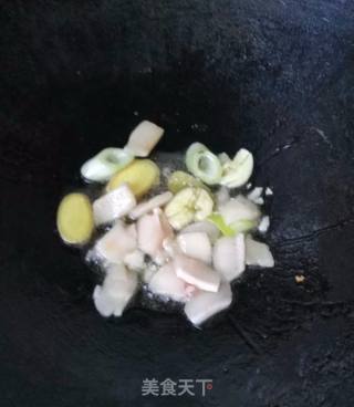 西兰花炒肉片的做法步骤：4