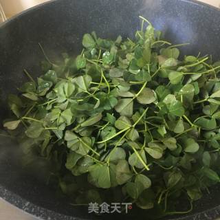 蚌肉金花菜的做法步骤：4