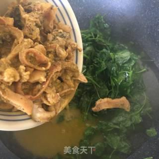 蚌肉金花菜的做法步骤：6