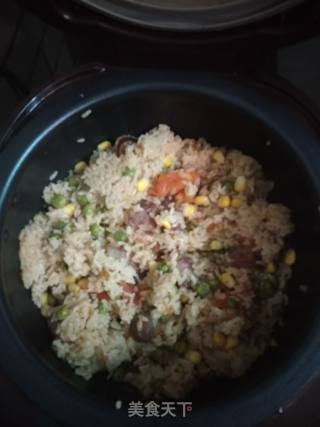 【花样美食】懒人版～腊肠焖饭的做法步骤：5