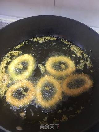 黄金鱿鱼圈的做法步骤：6