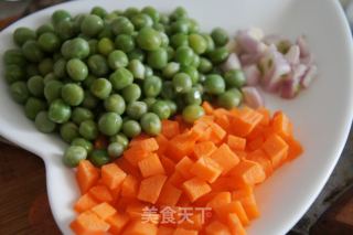 松仁玉米的做法步骤：1