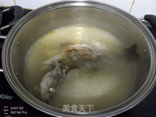 鲈鱼豆腐萝卜汤的做法步骤：8