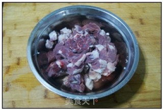 香辣牛肉面的做法步骤：2