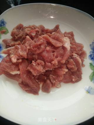 小炒牛肉的做法步骤：1