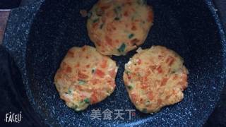 #花样美食#西红柿蛋饼的做法步骤：5